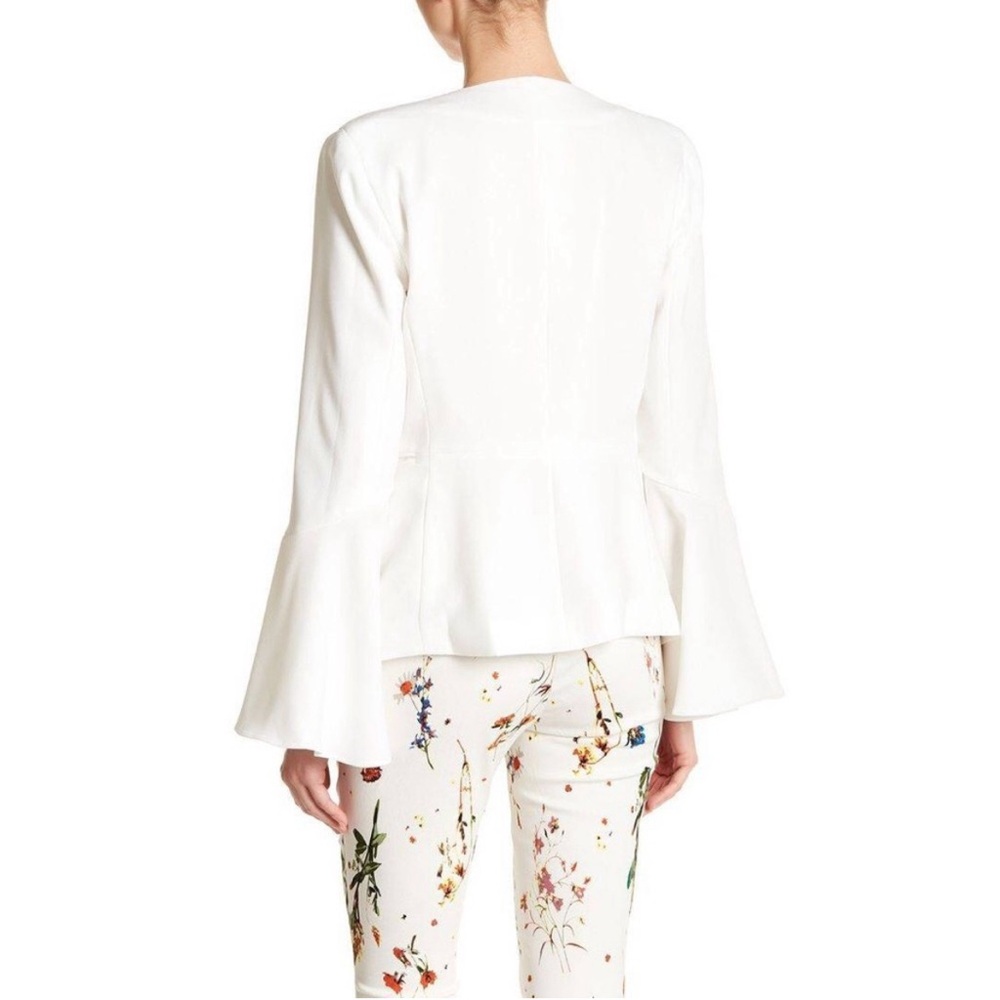 Philosophy Wing Blazer, White, Size 8, Like new, with winged sleeves.
